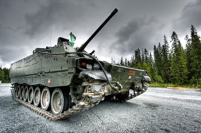 Kampvognprosjektet: En del av moderniseringa av CV-90 vil være en ny sensorpakke bestående blant annet av UAV-er.   Foto: Morten Gulden