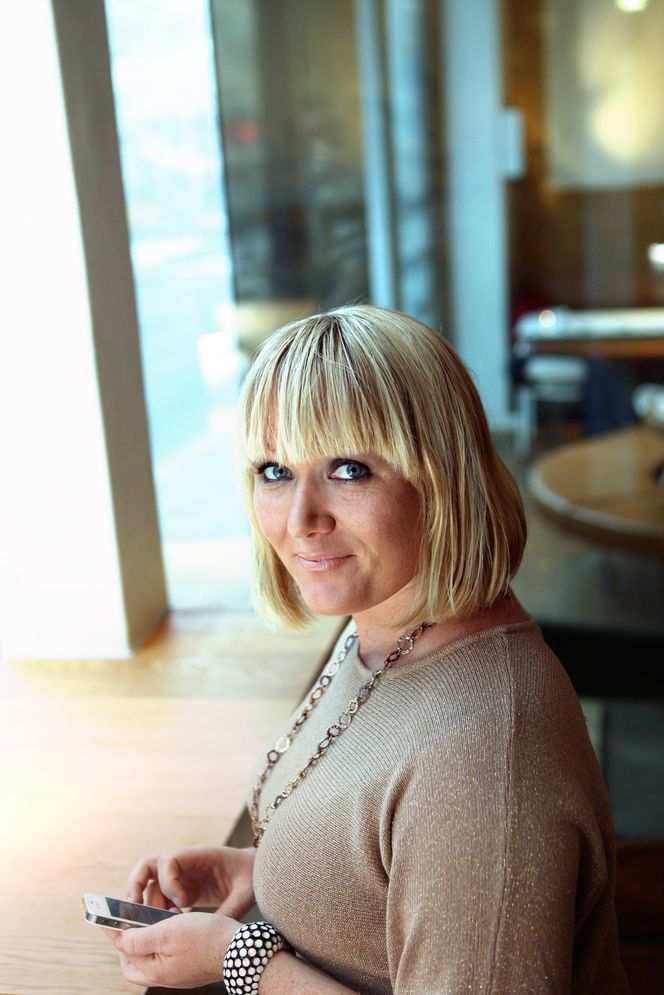 Mobilmamma: Silje Vallestad har tre mobiler med når hun reiser til Norge – en Iphone med norsk nummer, en amerikansk og en HTC fordi hun vil bytte over til Android.