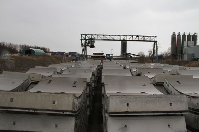 VANNTETT: 40 000 prefabrikkerte vanntette betongelementer danner den siste sperren mot vannlekkasjer inn i tunnelen.