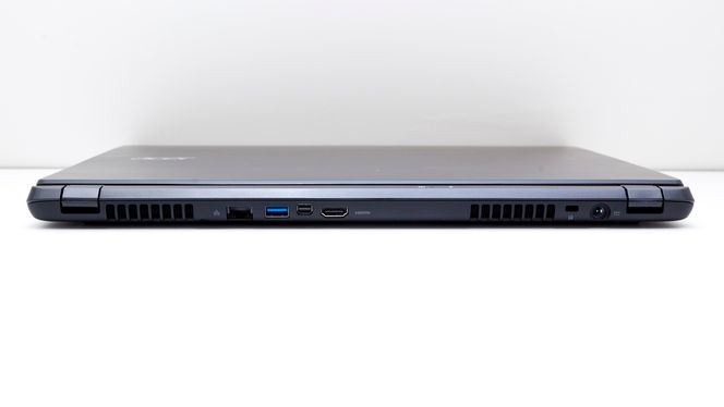 Acers portutvalg er relativt godt.