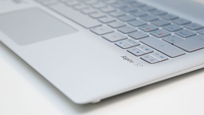 Tastaturet er det største minuset med Aspire S7. En forholdsvis stor andel av tastetrykkene registreres rett og slett ikke.