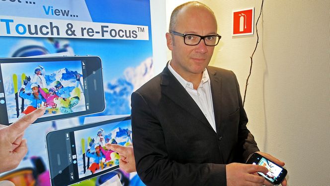 Snakker med de store: Adm. direktør i poLight, Christan Dupont, forteller at alle de store mobilprodusentene er veldig begeistret for den norske linseteknologien.