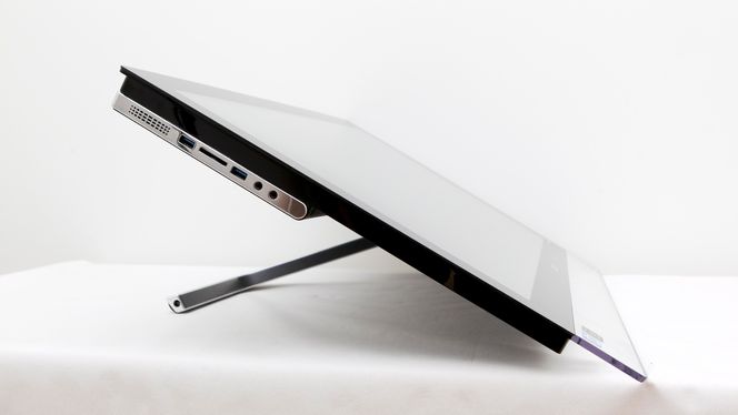 Foten kan bøyes langt bak, med sømløs justering.