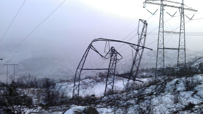 Det er andre gangen på et år at en høyspentmast havarerer i Suldal kommune i Rogaland. (Foto: Statnett)