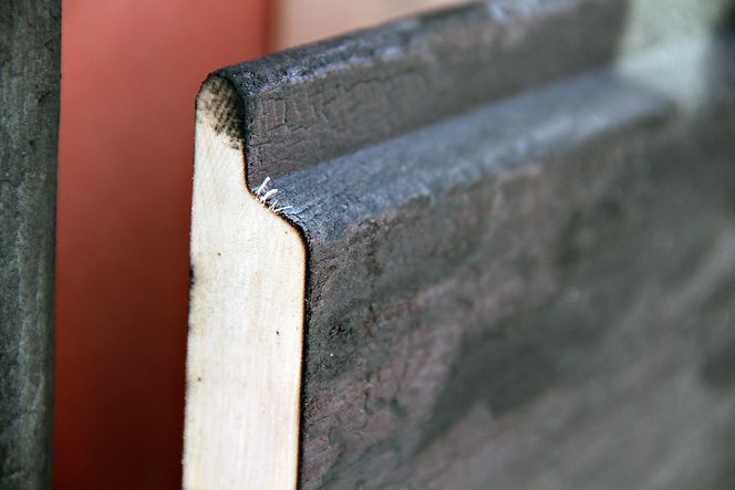 Dypt nok: Det store usikkerhetsmomentet er hvor dypt man skal la forkullingen gå. Det er ikke mye, men de håper dette er rett brenning.