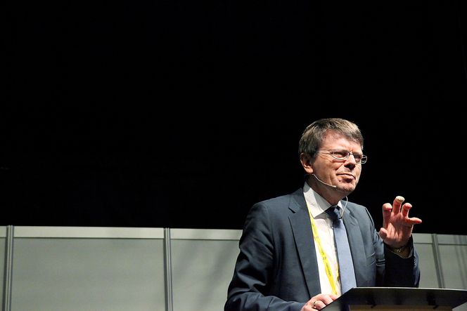 Torger Reve er professor ved BI, og har sterke meninger om hvordan kostnadene på sokkelen kan reduseres.