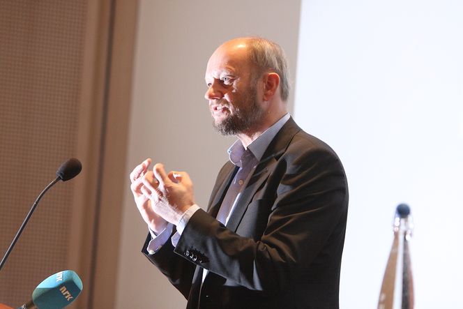 Skeptisk: Administrerende direktør Stein Lier-Hansen i Norsk Industri er bekymret for at tilbudet fra Wintershall er med på å forsterke todelingen av norsk industri. Foto: Peder Qvale