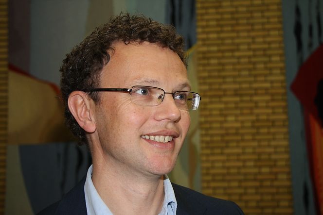 BYOD: It-sjef Frode Rein på Stortinget gjennomførte en analyse som konkluderte med at politikerne kom til å bruke nettbrett i jobben uansett hva hans fagfolk la opp til.
