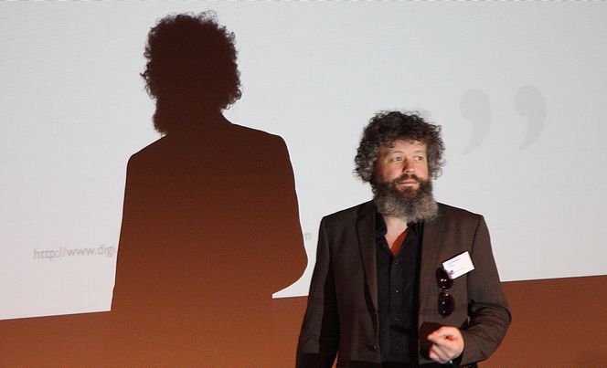 ADVARER: Internett-direktør Torgeir Waterhouse hos IKT Norge advarer mot leverandører som vil selge keiserens nye klær.