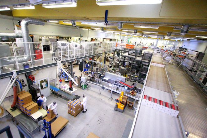 Effektivt: Det er et sinnrikt system som sørger for å produsere maten som så mange nordmenn spiser. Hver måned kjøres 200 fulle trailerlass fra fabrikken til hele landet.