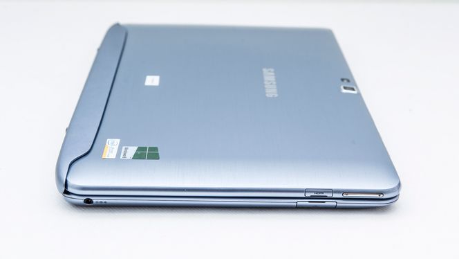 LETT, MEN TUNG: Brettet veier bare 750 gram, men med tastaturet er vi oppe i drøyt 1,45 kilo.