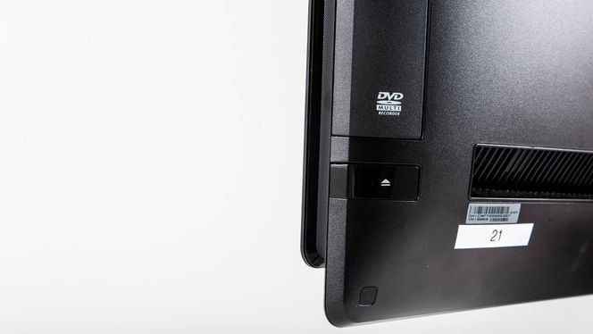 DVD-brenner: Dessverre ingen bluray, i alle fall ikke på vår testmodell.