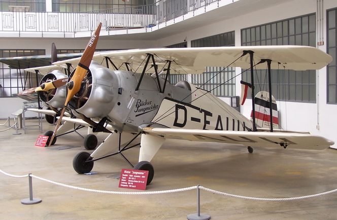 Bücker Jungmeister