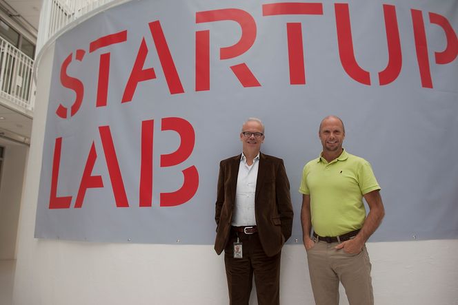 Googles norgesjef Jan Grønbech og Bjørn Haugland, daglig leder i IT-myggen Symphonical.