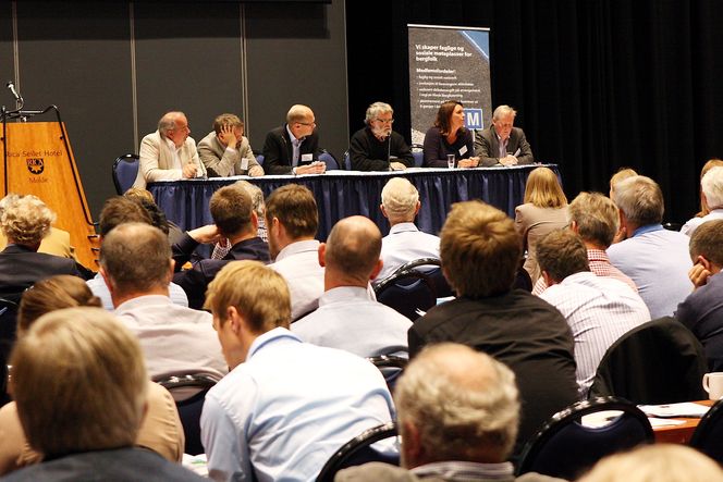 MANGE INTERESSERTE: Over 150 personer, flesteparten fra gruveindustrien, er i disse dager samlet på bergindustriens høstmøte i Molde for å diskutere industriens rammebetingelser og samfunnsaksept.