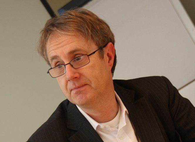 Telenors dekningsdirektør Bjørn Amundsen mener prosessen med 800 MHz-frekvensen har tatt veldig lang tid.