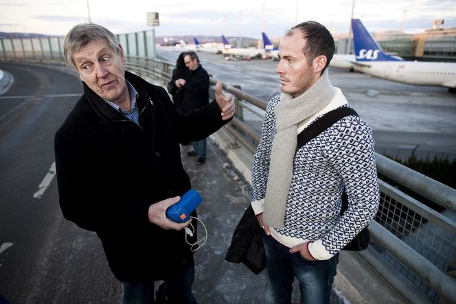 GJENNOMBRUDD: Terje Melandsø (t.v) og Eskil Skoglund i Dolphitech skal samarbeide med EADS i å videreutvikle ultralydkameraet som brukes til ikke-destruktiv testing av komposittmateriale.