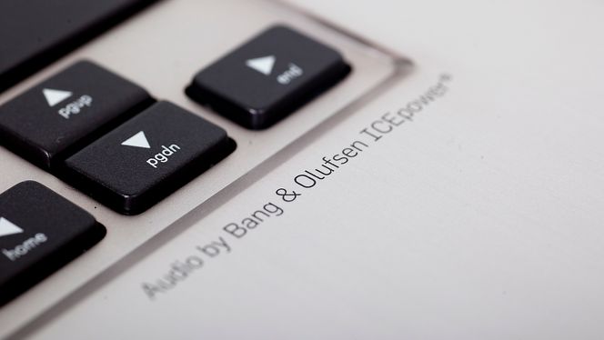 Lyden er det Bang&Olufsen som står for, uten at vi blir spesielt imponerte av den grunn.