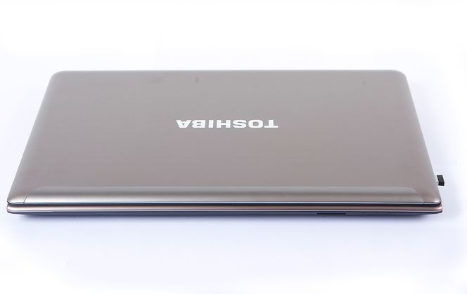 Toshibas designvalg er trygge, men P850 er likevel en tøff maskin.