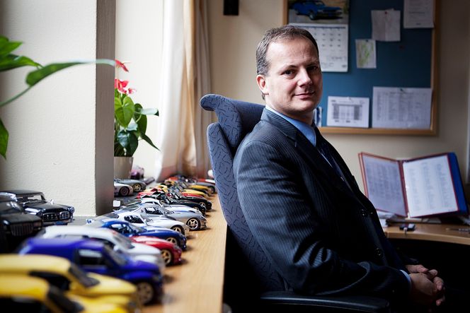 Oljen er i en særklasse: Ketil Solvik-Olsen fra Frp mener overskridelsene fra prosjektene delvis kunne finansiert et Intercity Triangel-tog.