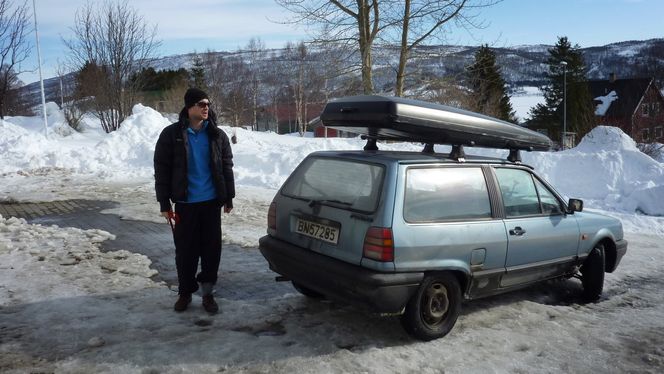 Tidligere NTNU-student Martin Schjølberg bygget om en 1991-modell Volkswagen Golf til å kjøre på brukt frityrolje.