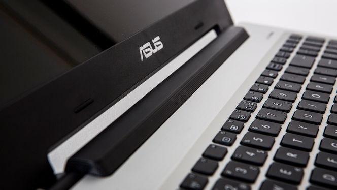 Batteriet holder ut overraskende kort til Asus å være.
