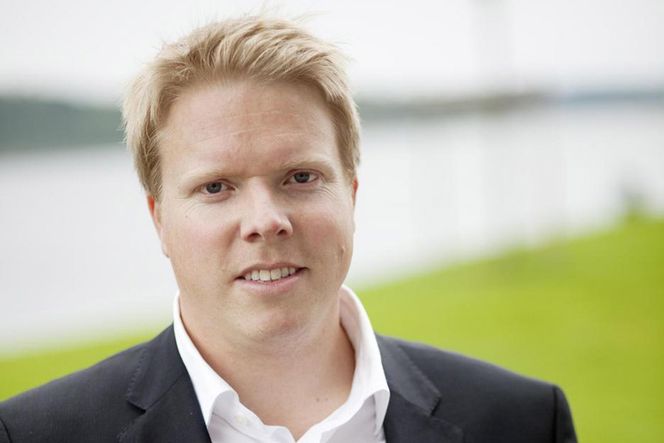 800- og 900 MHz-båndet bør ses i sammenheng, sier daglig leder Eivind Helgaker i Ice.