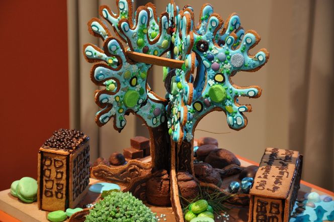 PEPPERKAKEHUS: Bidraget til Lene A. Norlund, Oslo livsvitenskapssenter, stakk av med førstepremien i kategorien alle som bygger pepperkakehus. Foto: Fredrik Drevon