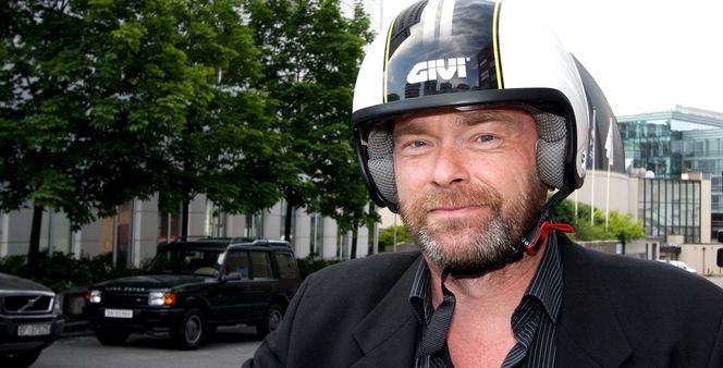 Espen Bjerk, eller Jo Espen som han heter i folkeregisteret, har gått fra bildesign til å bli forhandler av små, elektriske kjøretøy. Foto: Per Erlien Dalløkken