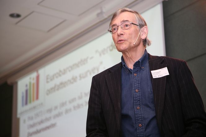 TRIGGERHAPPY: Svein Sjøberg mener nordmenn er løse på avtrekkeren når det gjelder teknologibruk.