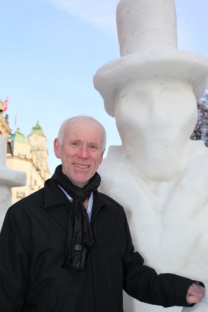 Pendler – Vind på anabole steroiderPer Sanderud pendler fortsatt mellom Brüssel og Oslo. Snart flytter han tilbake.