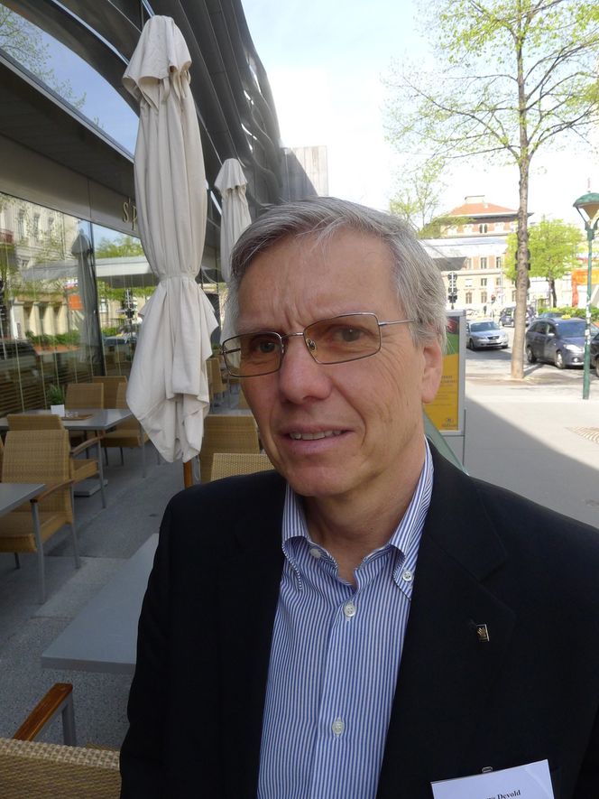 Vil skjære igjennom FRUSTRERT: - Det er ikke noe tvil om at det ikke er avrenning fra eller miljøkonsekvenser fra kompositt-master. Likevel mister vi over ett år i dette prosjektet, sier administrerende direktør Sverre Devold i Tafjord Kraft.