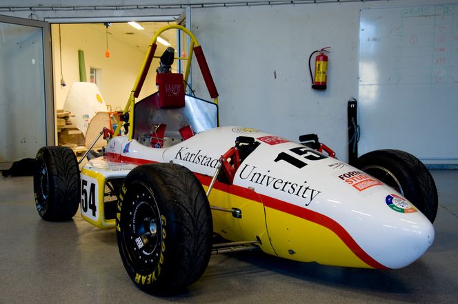 Den svenske bilen Revolve NTNU har lånt for å promotere seg.