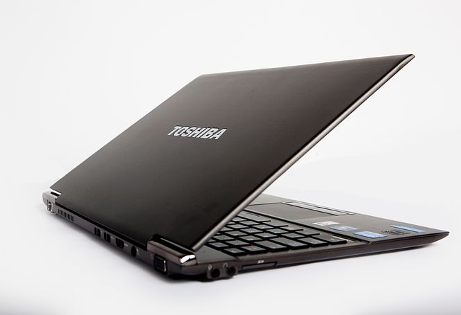 Toshiba Z830.