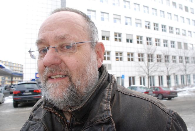 SER IKKE SLUKET: - Industrien må gjøre lokale energimålinger for å skille ut de produksjonsleddene som taper mest energi. Strømutgiftene betales stort sett som en stor sekkepost, sier dr. ing. Per Olav Nos i Termek Technology.