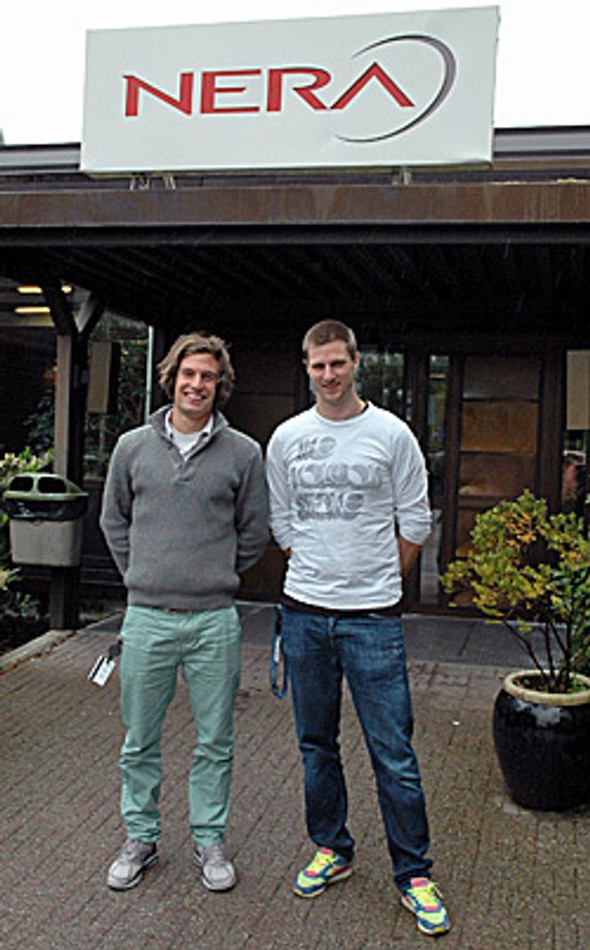 NYTT: Espen Dahl Steine (til høyre) og Øyvind Taskjelle er blant de prisede studentene. Foto: Nina Samnøy.