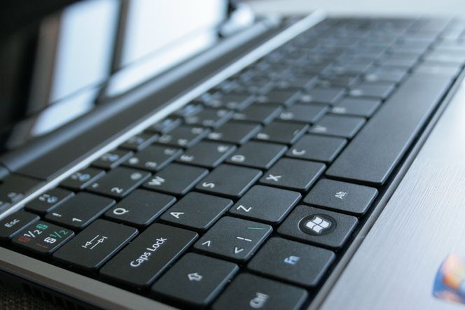 Bra tastatur LETTSKREVET: Store taster og fornuftige tasteplasseringer gjør dette til et av de bedre minimaskintastaturene vi har vært borti.
