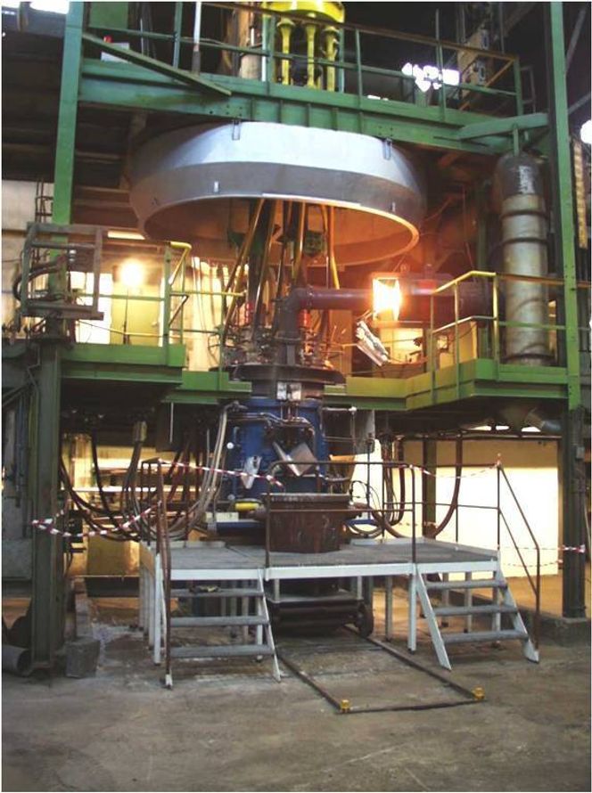 Etterlyser risikomidler INNOVASJON: Elkem har testet karbotermisk aluminiumsproduksjon i en laboratoriereaktor på 1 MW i Kristiansand.