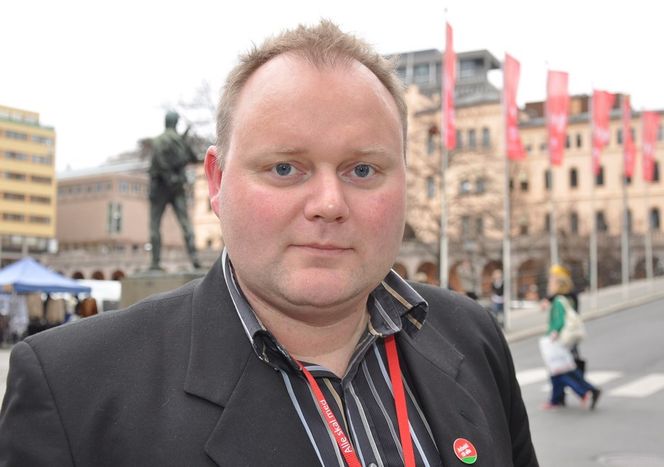 – Underlig UNDERLIG SPONSING: Spesialrådgiver Are Tomasgard i LO-forbundet Industri Energi synes jeg det er underlig at et statsforvaltningsselskap som Statnett bruker store summer til sponsing og omdømmebygging.