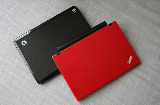 HP Pavilion dm1 sammen med Lenovo X100e.
