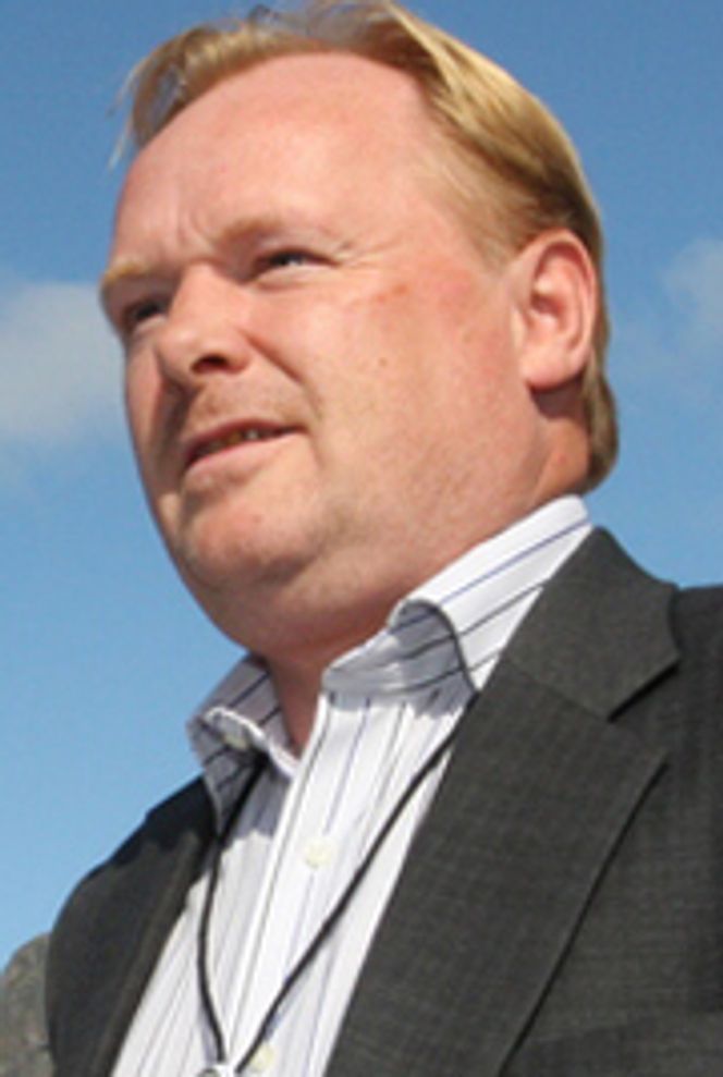 Frp vil ha «second opinion»UHELDIG: Per Sandberg (Frp) frykter at EØS-relaterte spørsmål vil fryse datalagringsdebatten i et fastlåst spor. Foto: Leif Hamnes