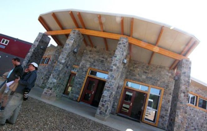 STORSLÅTT: Statoil har bygget et stort boligkompleks ute i skogen.