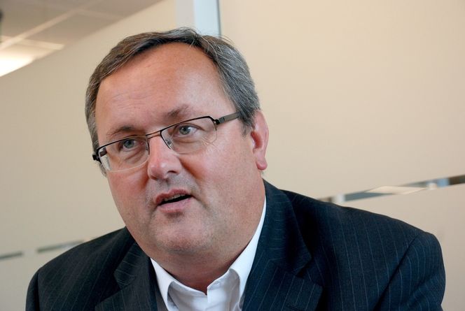 Dødsstøtet TIL EUROPA: - Vi må være selvforsynt med fornybar energi og si oss villige til å bygge ut mer enn vi trenger. Forutsetningen må være at noen betaler for denne kraften og at vi får kabler på plass, sier EBL-direktør Steinar Bysveen.