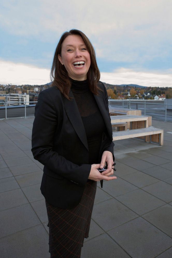 Lærte kildekoden PÅ BUNNEN: Hege Skryseth begynte IT-karrieren med programmering. (FOTO: Morten Gulden)