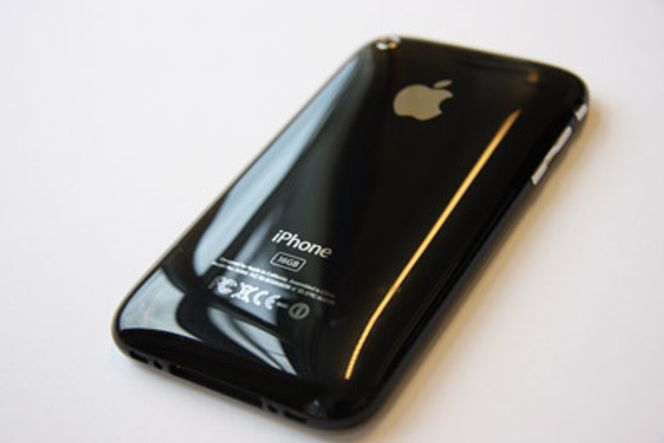 BLANK: Det meste med iPhone er glossy.