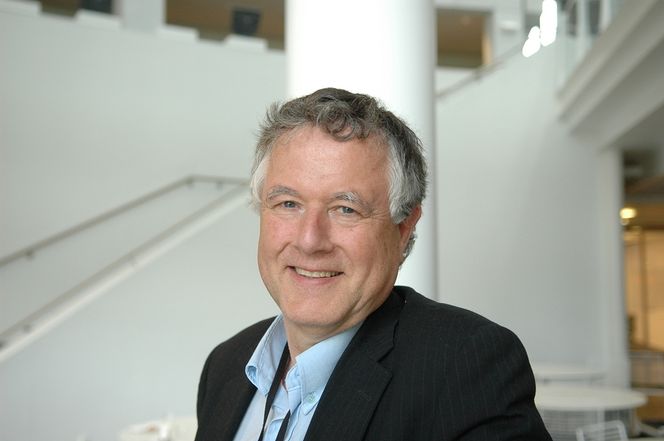 EvighetArbeidet utføres i Stavanger og lokalt i Kasakhstan. LANG TID: - Anlegget skal bygges fram til 2025. Deretter skal det vedlikeholdes. Dette kan innebære store oppgaver for Aker Solutions over et langt tidsrom, sier Olav Andenes.