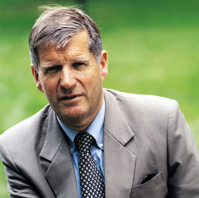 – Ikke lønnsomt IKKE LØNNSOMT: Øystein Noreng, professor i petroleumsøkonomi ved BI, forstår at oljeselskaper dropper fornybar energi. Det er ikke noe å tjene på det i dagens situasjon.