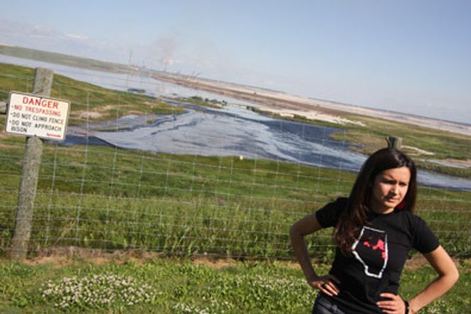 OPPGITT: Melina Mewapun Labouan-Massimo har hele livet sett hvor olje- og gassvirksomheten gjør stadig større innhogg i naturen.