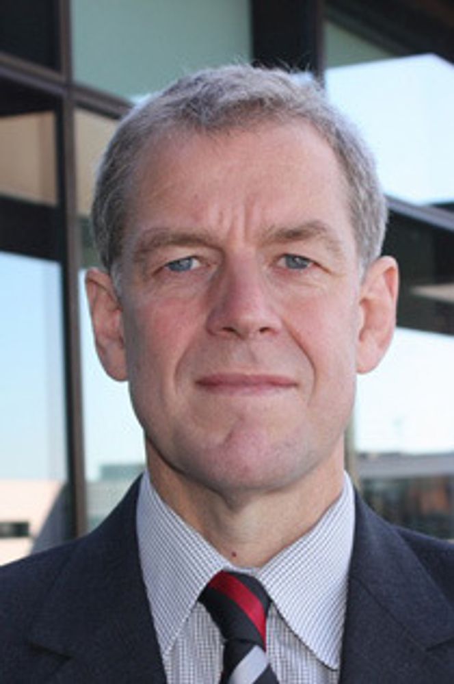 Skadelig TAR AFFÆRE: Kommunikasjonssjef Gert Jakobsen i DFDS sier at de vil begynne med NOx-rensing umiddelbart.