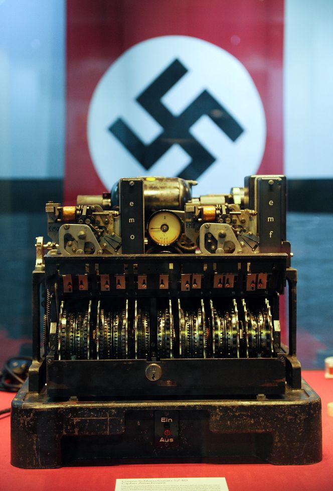 Lorenz: Denne maskinen kalt «Lorenz» var en mer komplisert krypteringsmaskin, som Alan Turing også arbeidet med i Bletchley park.